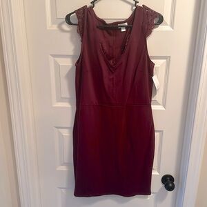 Burgundy Lace Cuff Sleeve Dress